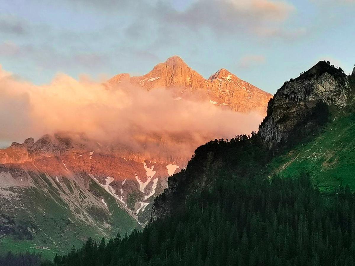 Hotel Berggasthaus Gitschenen Isenthal Zewnętrze zdjęcie