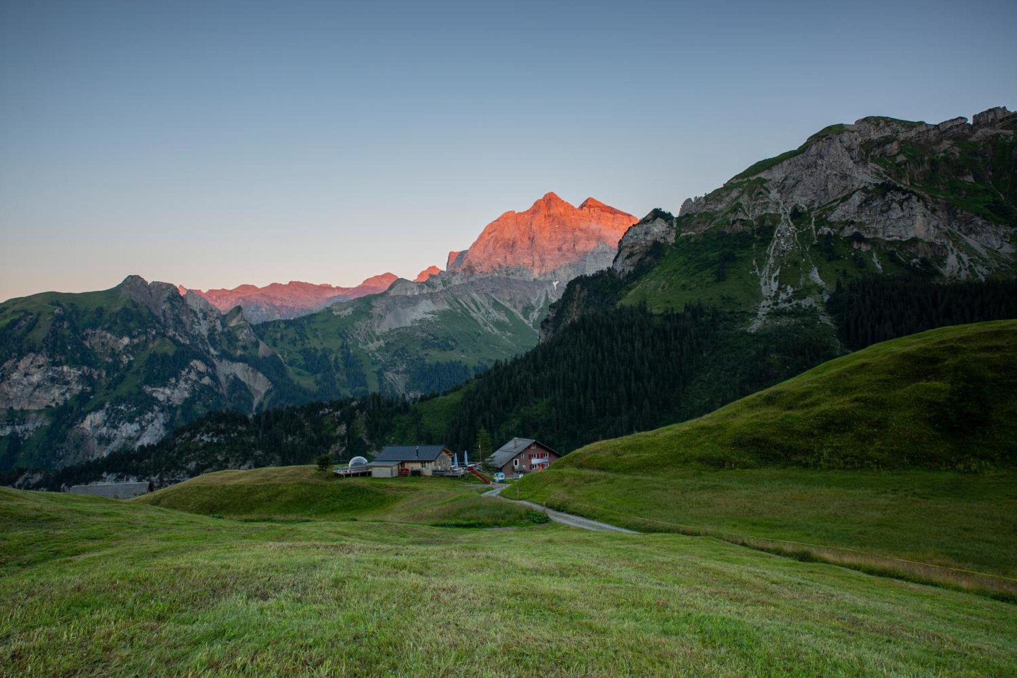 Hotel Berggasthaus Gitschenen Isenthal Zewnętrze zdjęcie